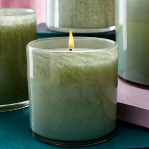 NWOT LAFCO Fresh Cut Gardenia Classic Candle